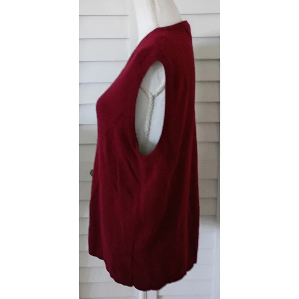 Tommy Hilfiger men's Merino Wool V-Neck‎ Sleeveless Burgundy Vest L